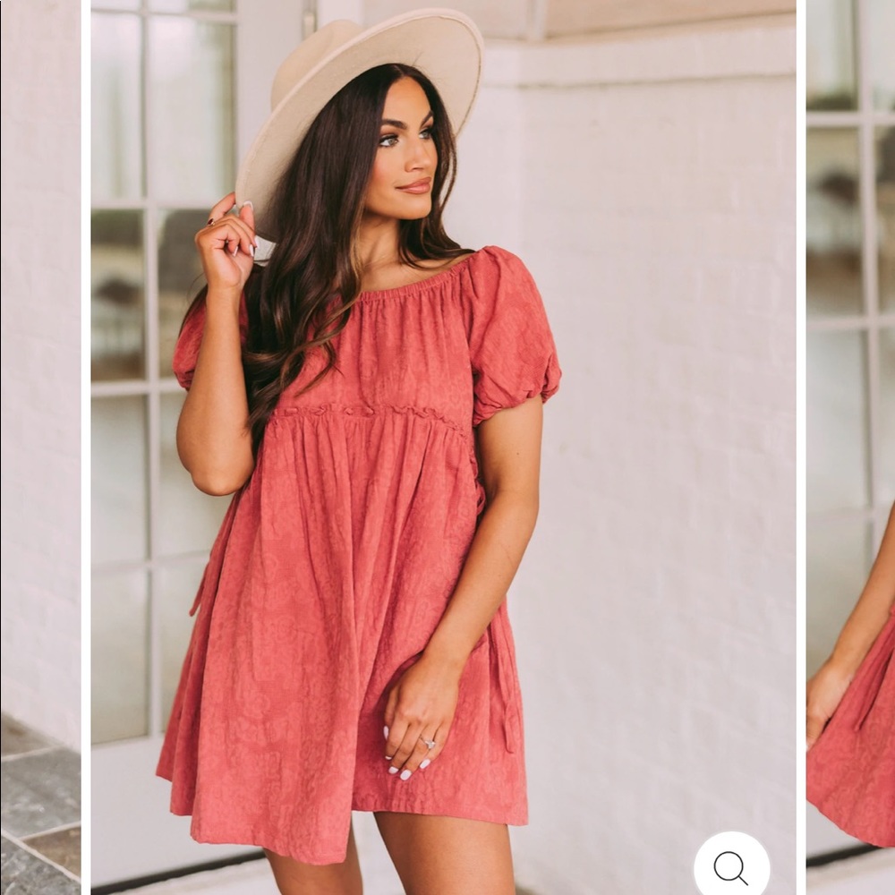 Faded OTS rose dress 🤍